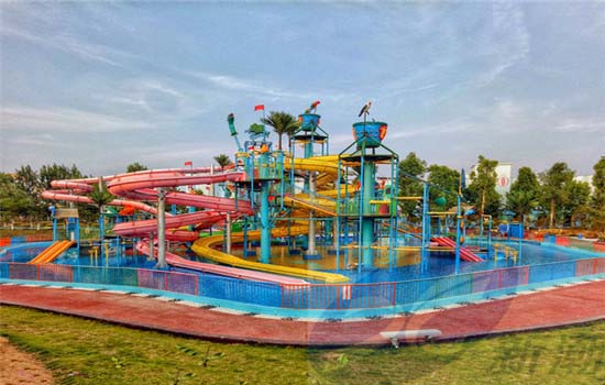 <b>海洋風(fēng)格親子水寨</b>